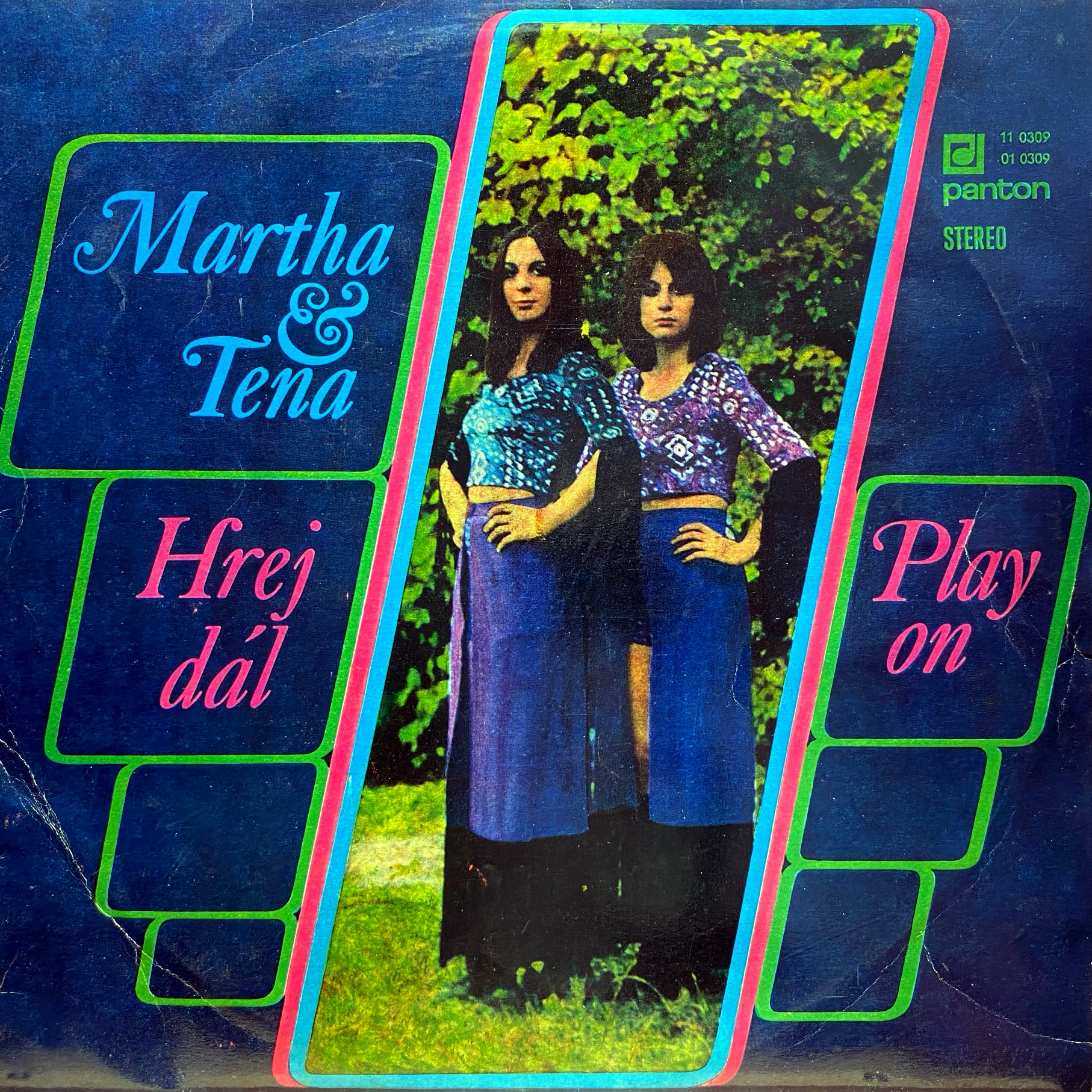 LP Martha & Tena ‎– Hrej Dál (Play On)