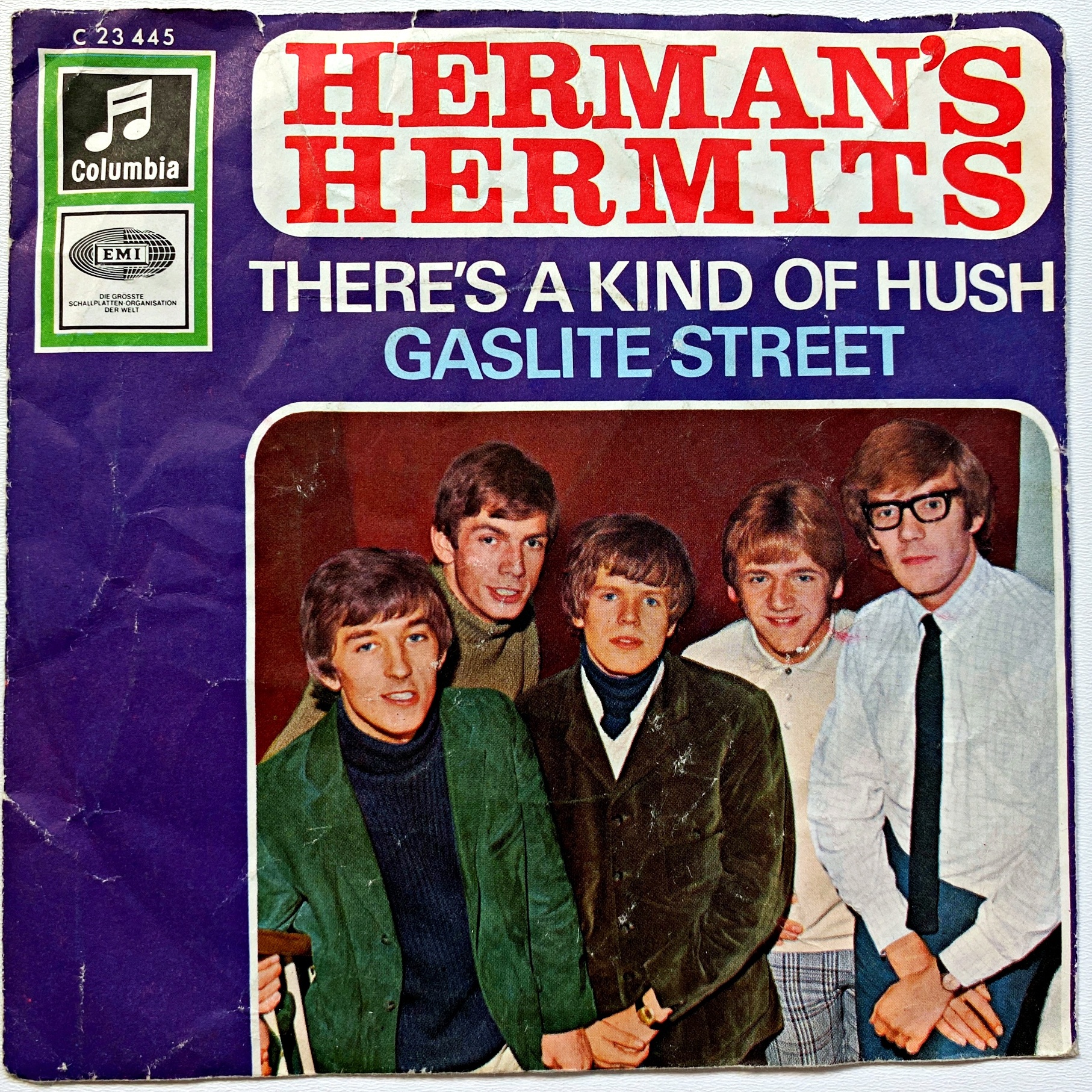 7" Herman's Hermits – There's A Kind Of Hush / Gaslite Street