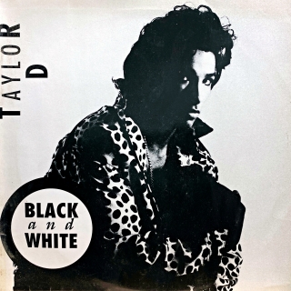 LP Taylor D – Black And White